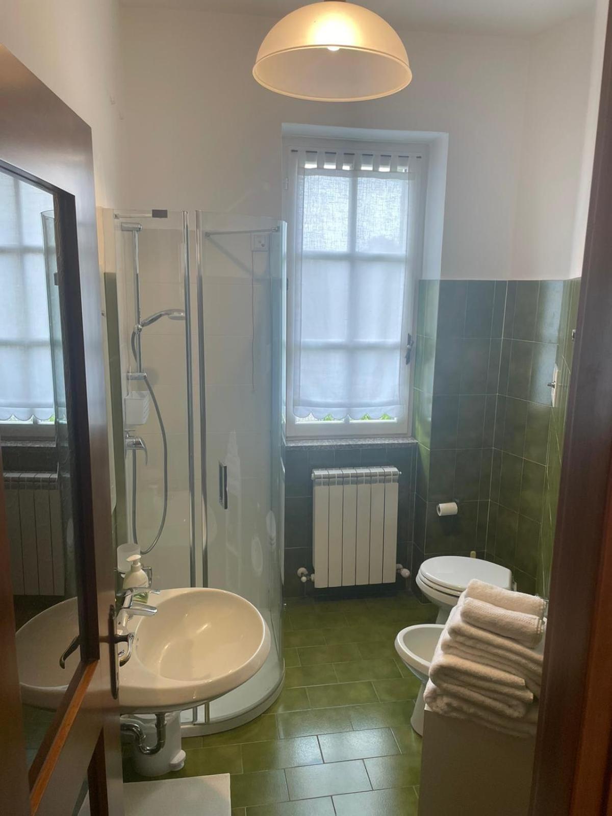 B&B Marilena Guanzate Экстерьер фото